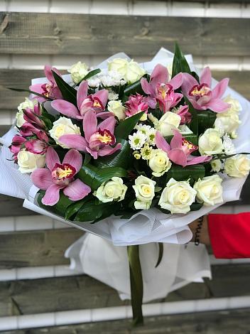 Букет цветов из: Розы и Хризантемы в Грановщине