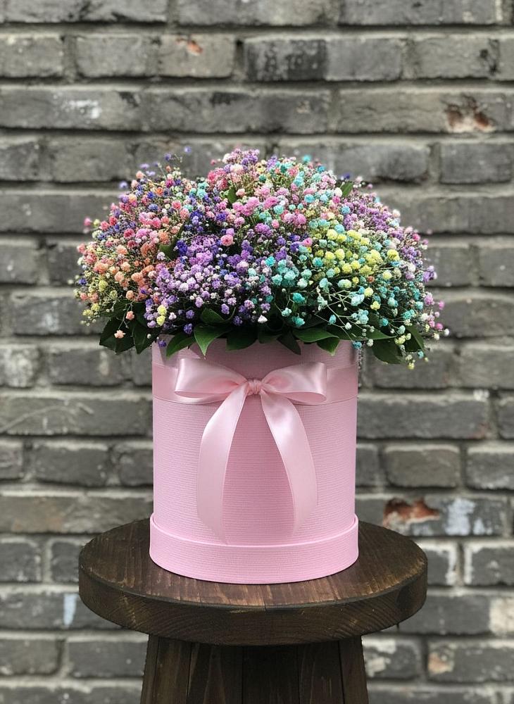 Цветочная композиция из Гипсофила и Розы в шляпной коробке в Грановщине