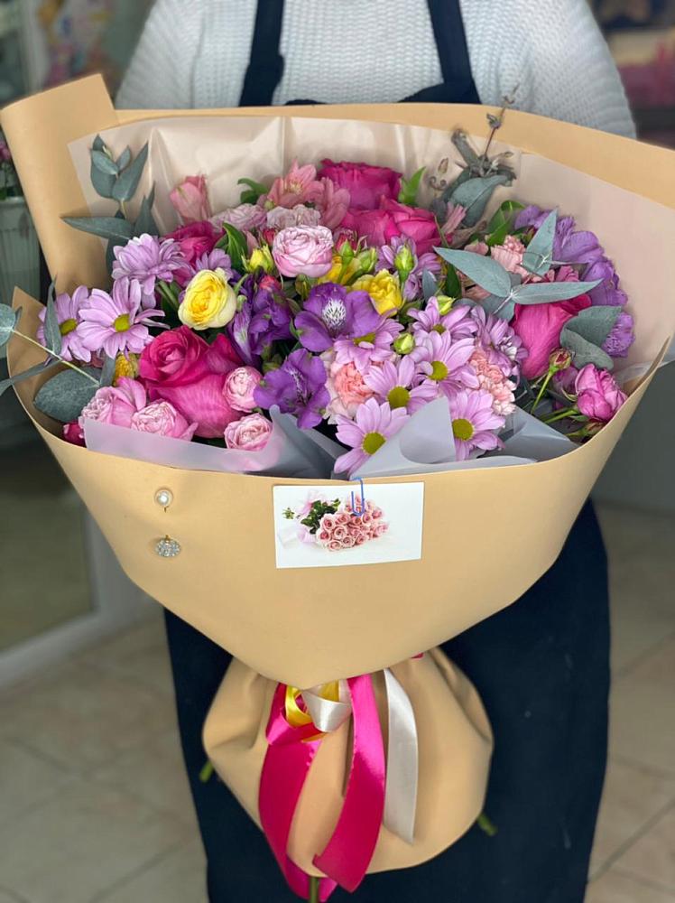 Букет цветов из: Хризантемы, Гвоздики и Альстромерии в Грановщине