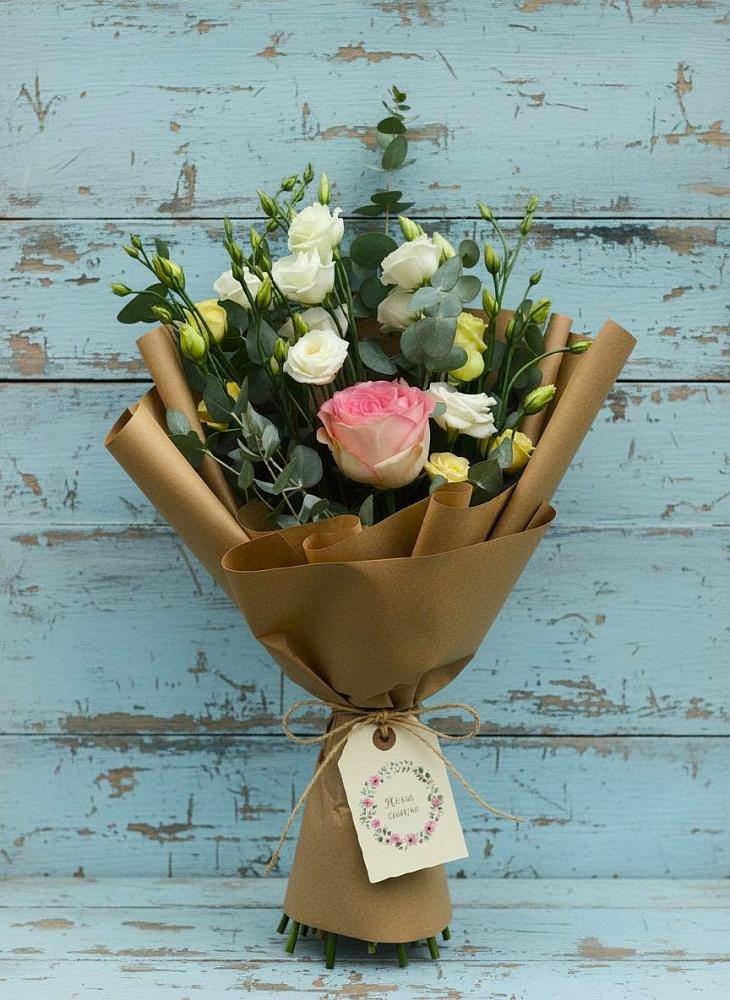 Букет цветов из: Розы и Лизиантусы в Грановщине