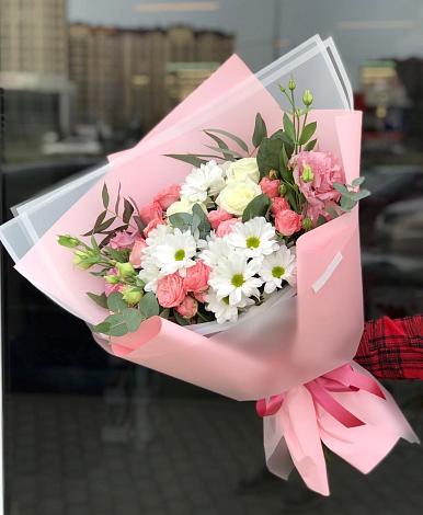 Букет цветов из: Розы, Лизиантусы и Хризантемы в Грановщине